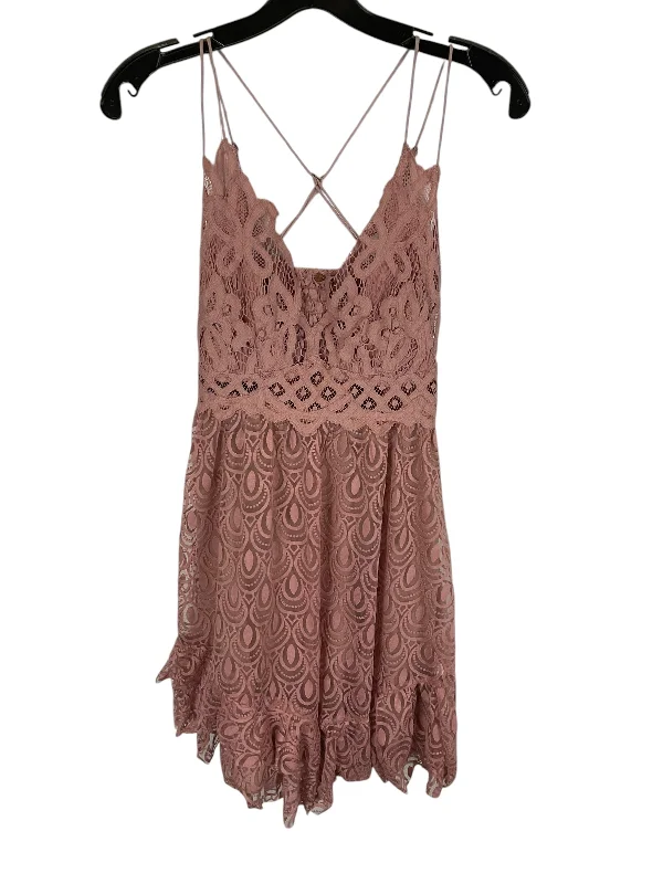 Dress Casual Short By Free People In Pink, Size: M