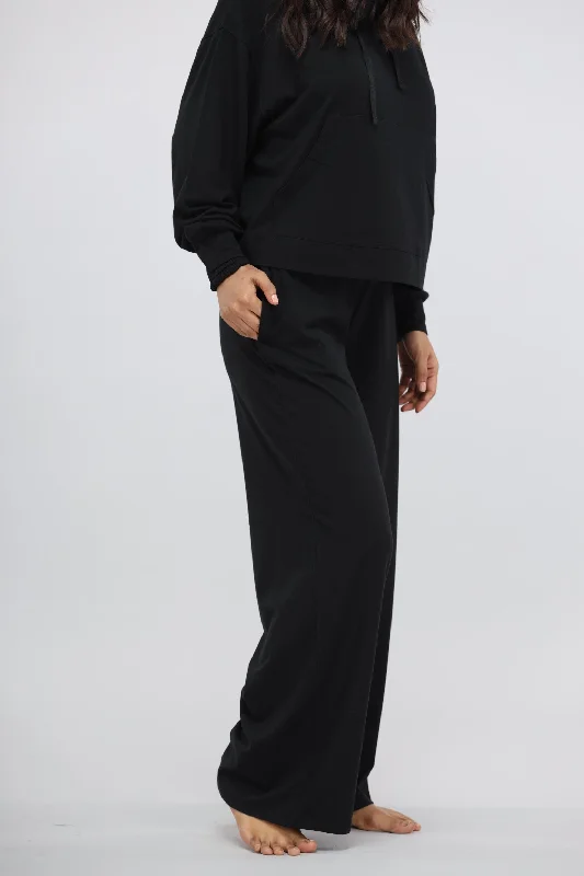 Black Luxflow Travel Pant